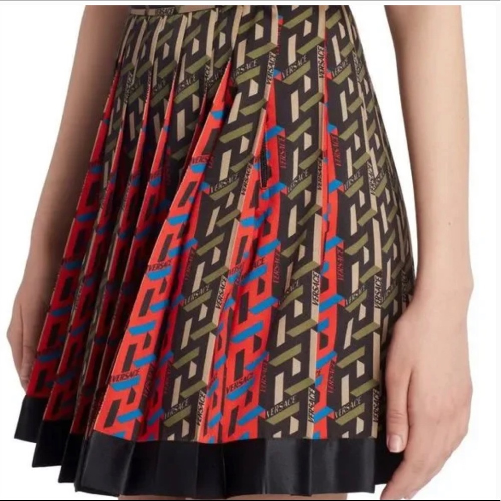 Versace la greca monogram pleated mini skirt , 42